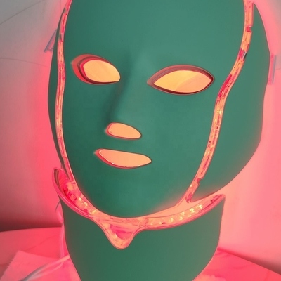 Máscara de plástico 7 cores LED Light Therapy para aperto da pele e redução de rugas