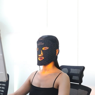 Mascaras faciais LED Conforto para cuidados com a pele e mascara Terapia Luz Vermelha Potência de saída 5V DC 3000MA