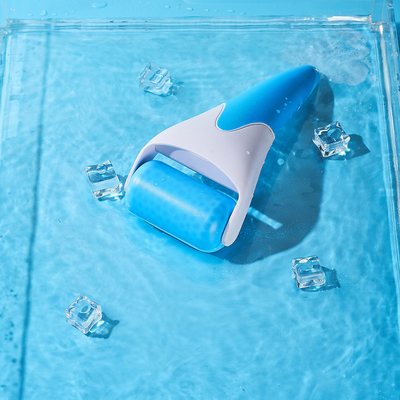 Roller de gelo facial para salão de beleza usando área de massagem de rejuvenescimento da pele rosto olho corpo
