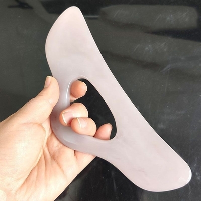 Massagista de pescoço portátil de forma de coração Pad verde de jade Guasha com resina de cera de abelha