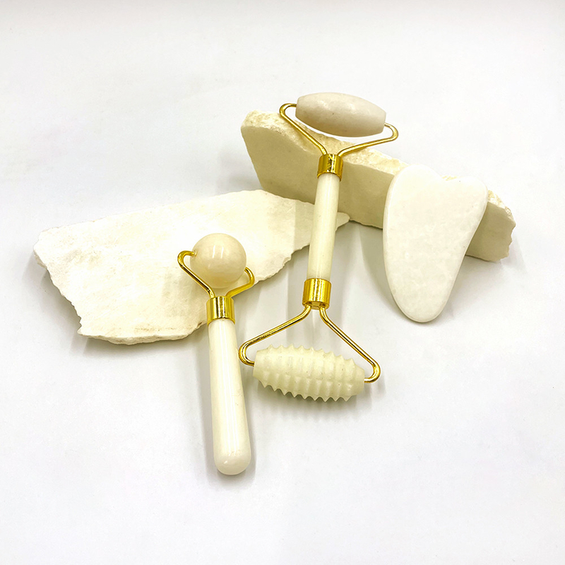2023 Modelos Mais Novos Yin Yang Gua Sha Set 100% Roller de Jade Natural para Cuidados Faciais da Pele